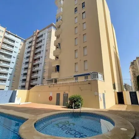 Disfruta De Vistas Panoramicas En Апартаменты Playa de Gandia